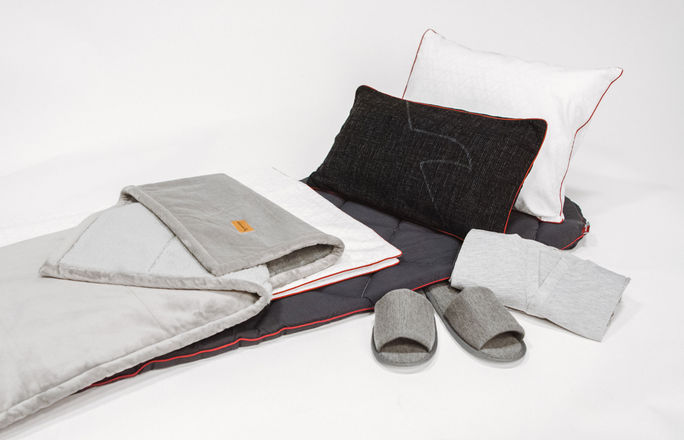 American Airlines' international Flagship First Class bedding. American Airlines, flagship first class, airline bedding
