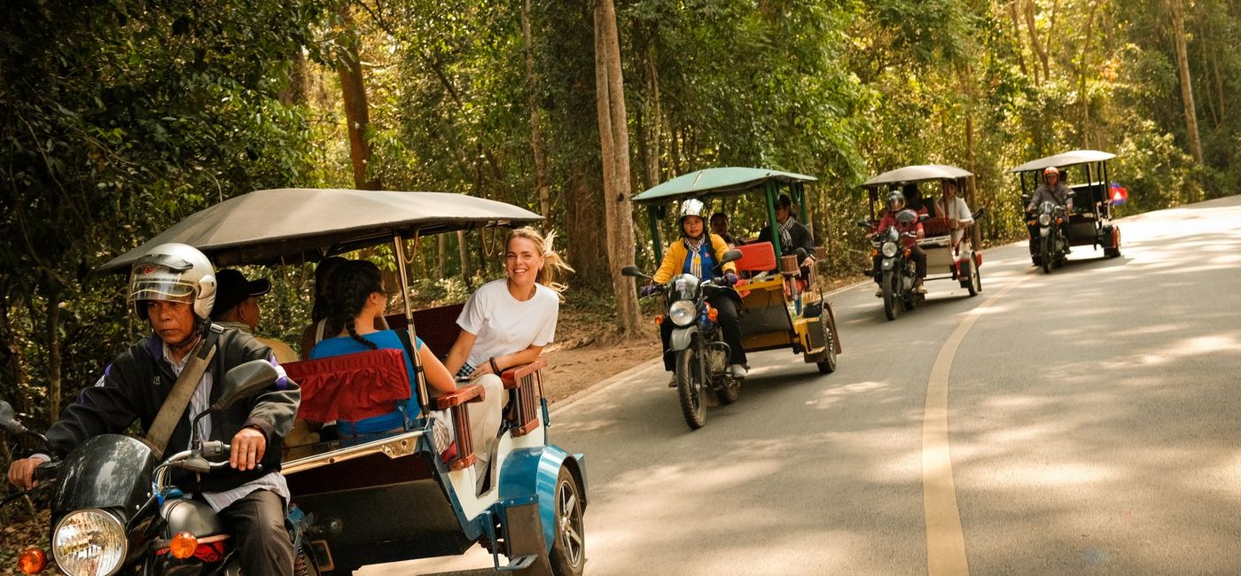 Image: Le circuit « Ride Cambodia », d'une durée de huit jours, parcourt le pays exclusivement en touk-touk. (Source: Contiki)