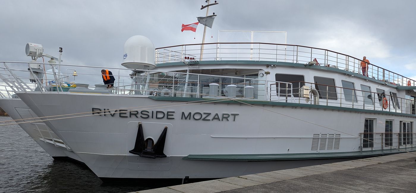 Image: Riverside Mozart (Photo Credit: Eric Bowman)