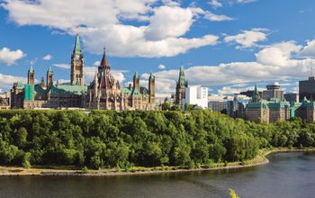 The Best of Eastern Canada featuring Niagara Falls, Ottawa, Quebec City & Montreal