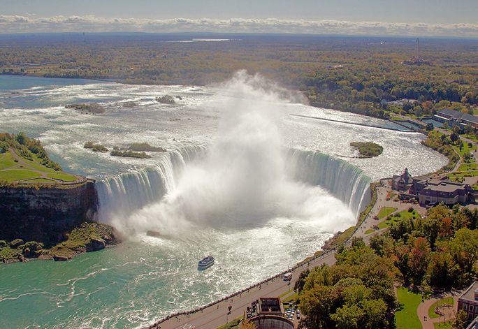 The Best of Eastern Canada featuring Niagara Falls, Ottawa, Quebec City & Montreal