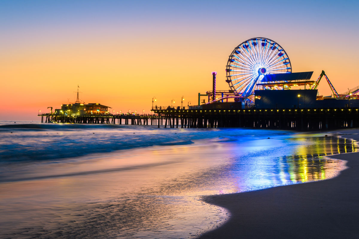 Beach Closures Across US Prompt Health Alerts for Summer Swimmers