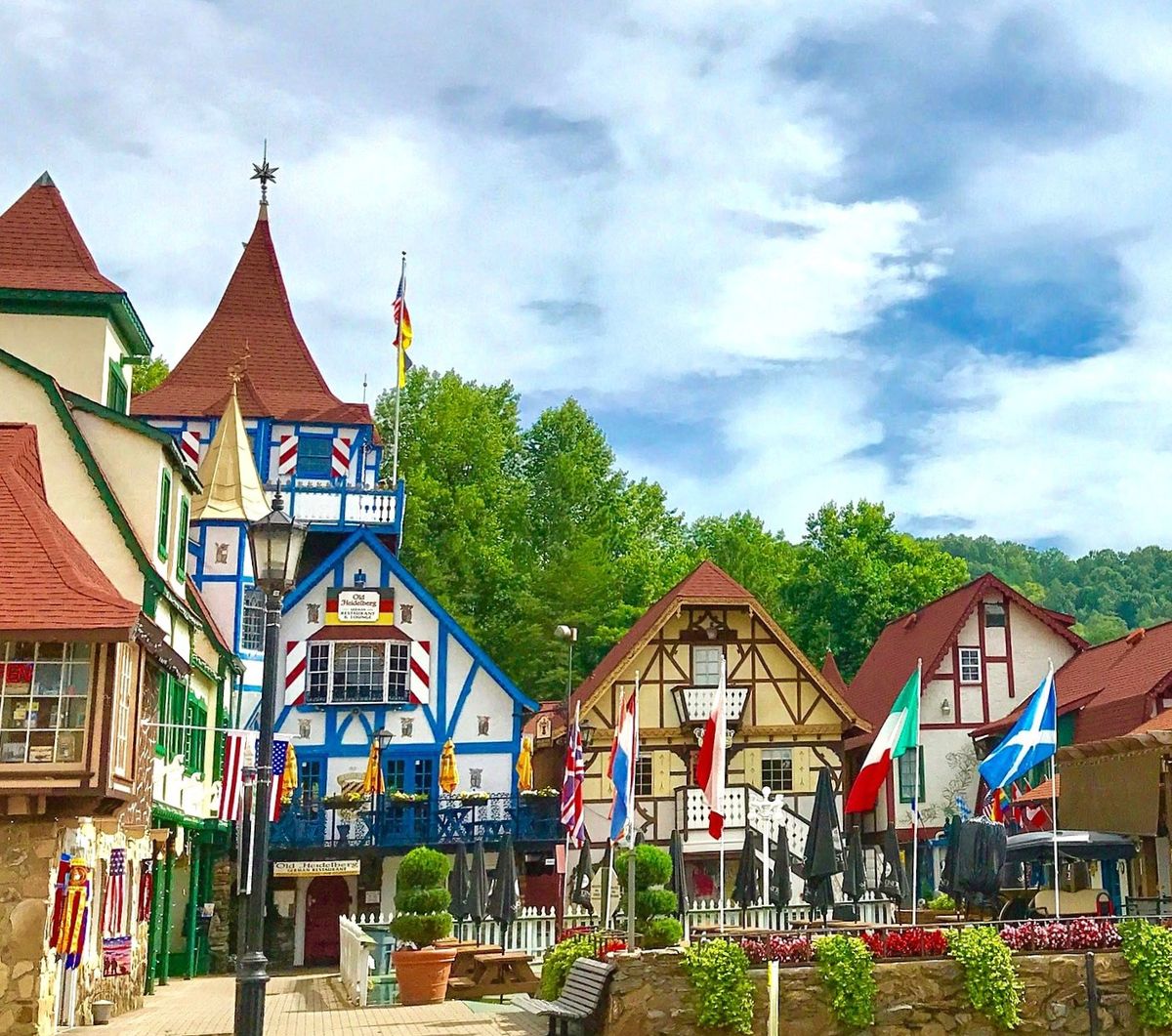 Coolest Places in the United States for Christmas in July