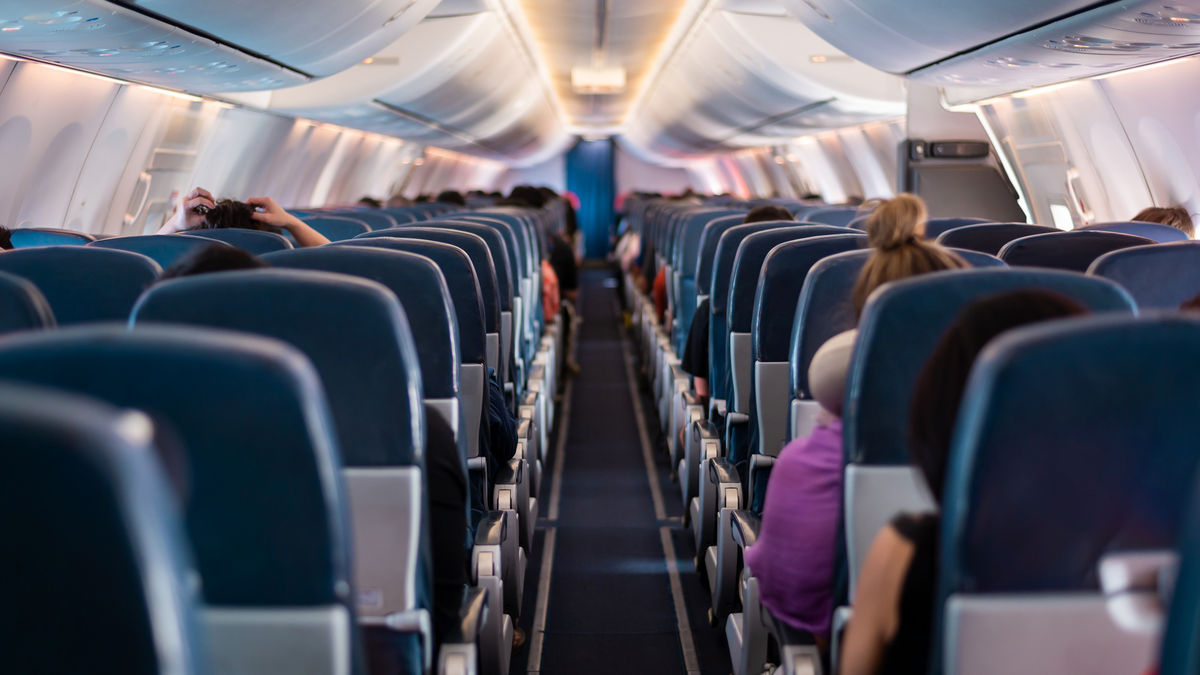 Turkey to Fine Airplane Passengers Who Block Aisles After Landing