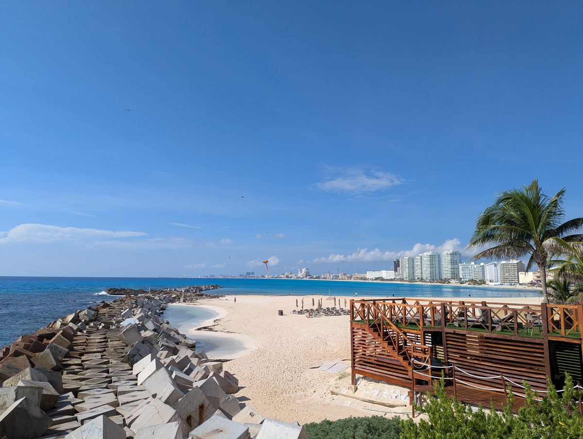 Mexico Overtakes US, Canada in Tourism Growth