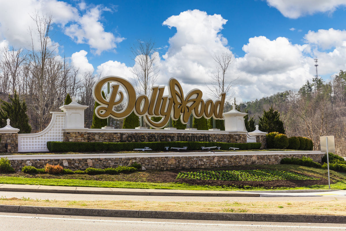 Dollywood, Nashville React to Dolly Parton's Passing