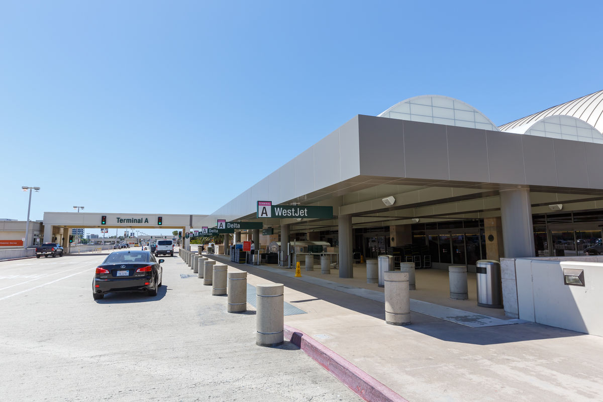 Best and Worst US Airports for Passenger Pickup