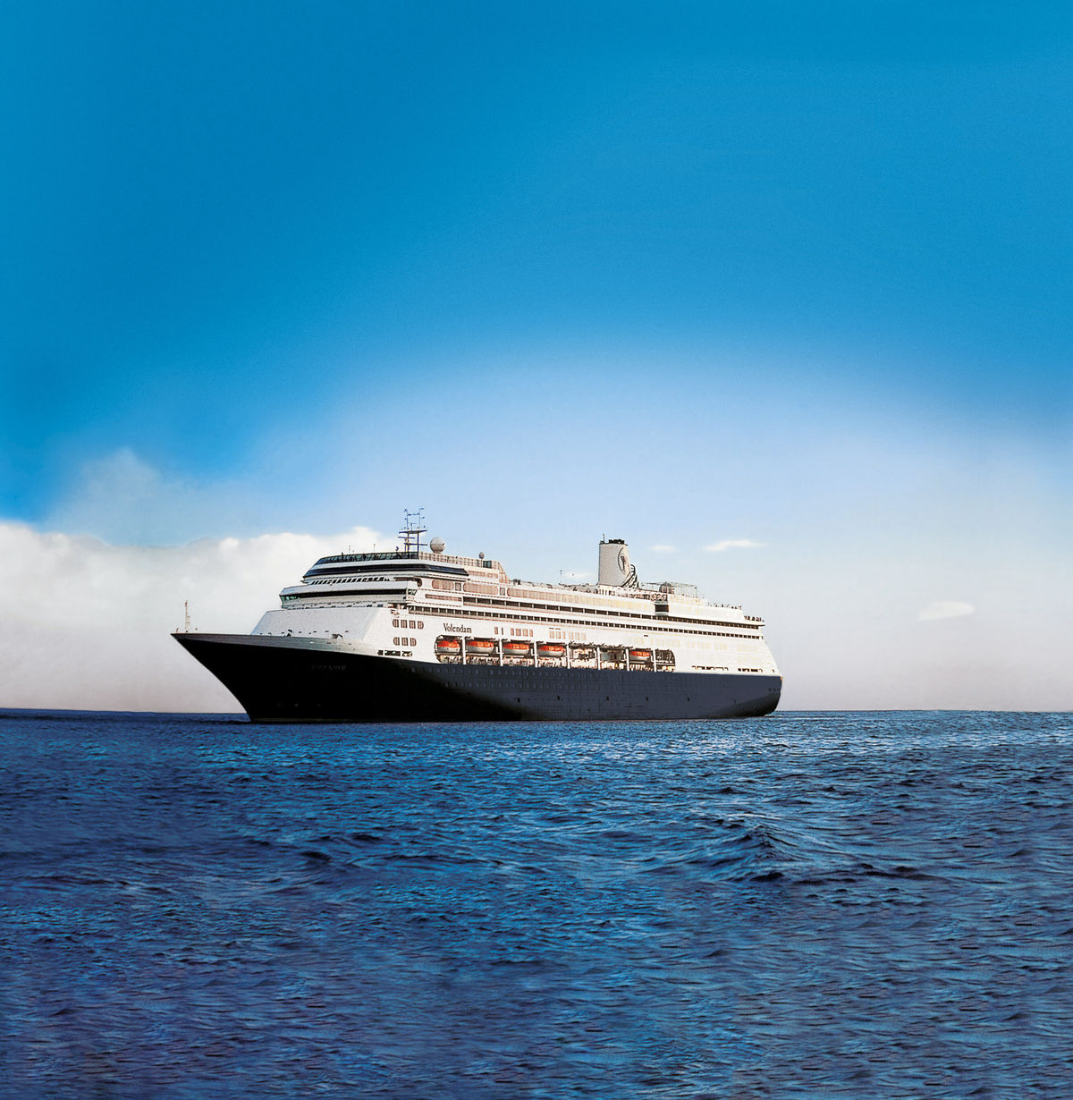 Holland America Line Unveils New Entertainment Programming for 2025 World Cruises