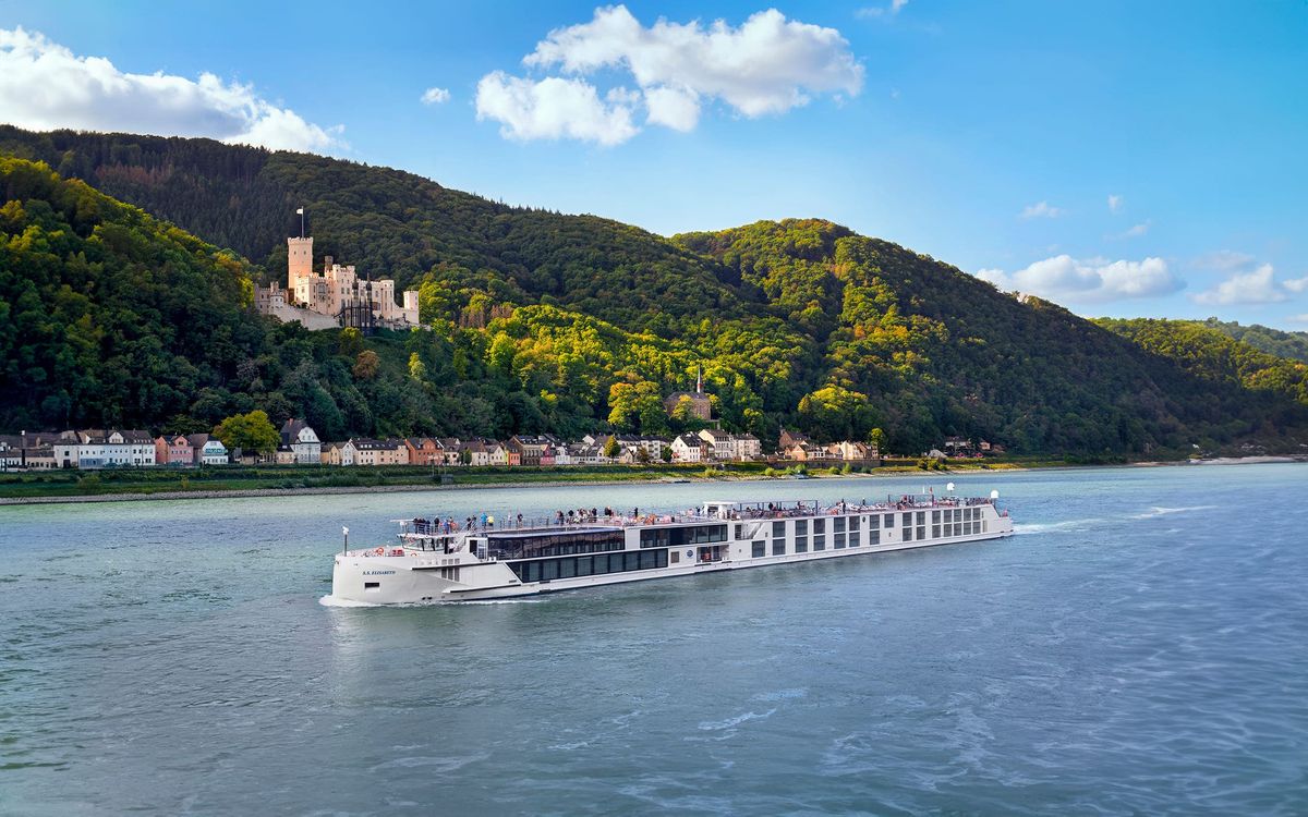 Uniworld Celebrates Travel Advisor Appreciation Month With Special Booking Bonuses Uniworld Celebrates Travel Advisor Appreciation Month With Special Booking Bonuses