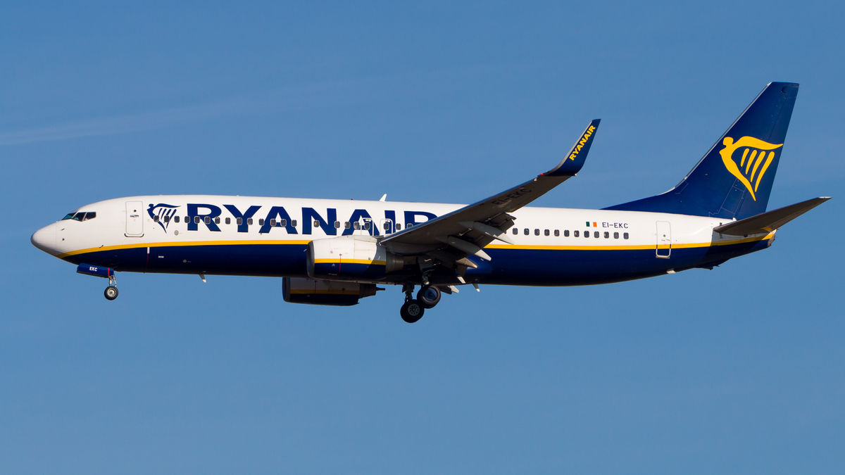 Passengers Claim Man Was Partially Sucked Out of Broken Window on Ryanair Flight
