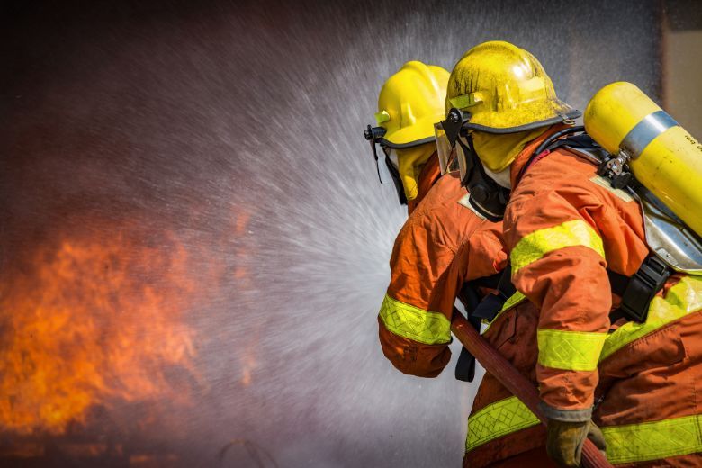 While the fires rage, Australia holds off on a tourism recovery strategy.