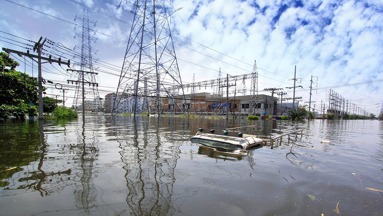 Severe flooding in Kerala has caused 67 deaths and closed its main airport till Saturday.