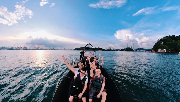Experience a one-hour sightseeing boat tour of the Southern Islands with a professional guide, trained captains, and photo opportunities.