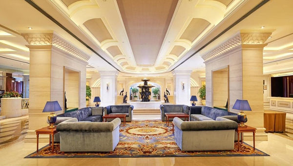 Located near the picturesque West Lake, the Hangzhou ZhongWei Goethe Hotel features stately interior architecture. Located near the picturesque West Lake, the Hangzhou ZhongWei Goethe Hotel features stately interior architecture.