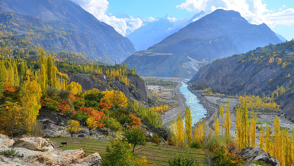 The Best Western Premier Hotel Karim Abad Hunza offers unparalleled views of Pakistan’s majestic Karakoram Mountains, a spectacular and as yet unspoiled landscape.