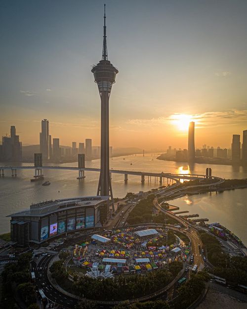 Beyond the culinary offerings, Macau Food Festival also features vibrant entertainment, traditional performances and live music. Beyond the culinary offerings, Macau Food Festival also features vibrant entertainment, traditional performances and live music.