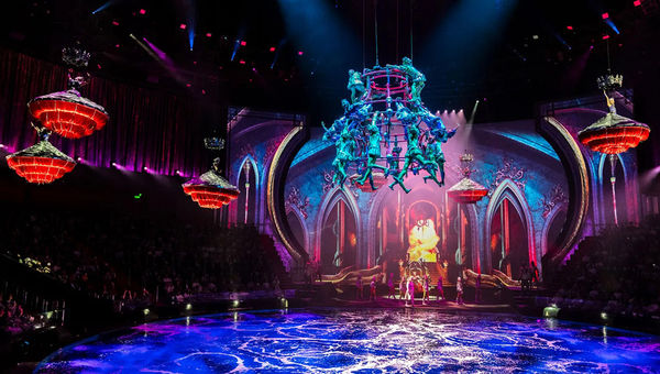 House of Dancing Water at the City of Dreams combines jaw-dropping aquatic acrobatics, cutting-edge technology, and dramatic storytelling that will keep the whole family entertained.