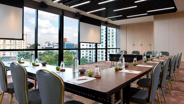 The hotel’s Vanda Rooms are versatile meeting spaces that can seat 20 guests in a U-shape setting and up to 120 guests theatre-style.