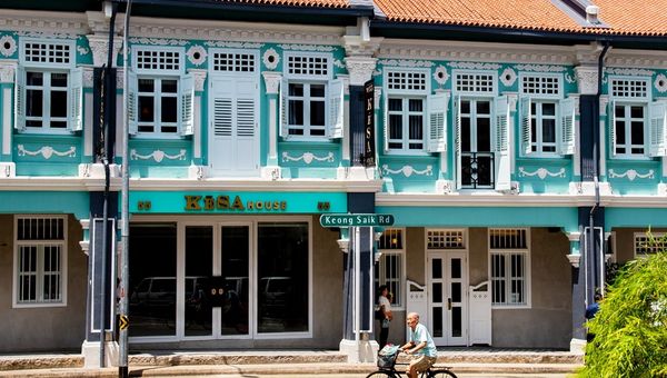 KēSa House by The Unlimited Collection is a charming retreat nestled within a row of conserved shophouses in Singapore’s Chinatown. KēSa House by The Unlimited Collection is a charming retreat nestled within a row of conserved shophouses in Singapore’s Chinatown.