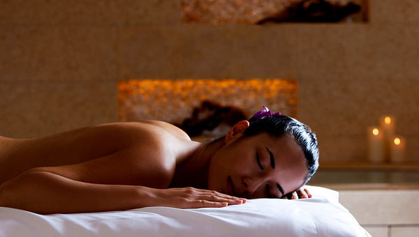 As a growing wellness hubs, hotels and resorts across Macao offer plenty of offerings for ladies to unwind with a spa treatment or wellness therapy. As a growing wellness hubs, hotels and resorts across Macao offer plenty of offerings for ladies to unwind with a spa treatment or wellness therapy.