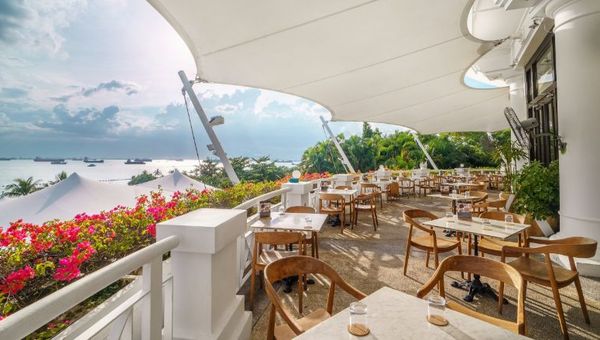 Panamericana is Singapore's only clifftop dining destination that comes with a fully stocked bar and spectacular sunsets over the South China Sea. Panamericana is Singapore's only clifftop dining destination that comes with a fully stocked bar and spectacular sunsets over the South China Sea.