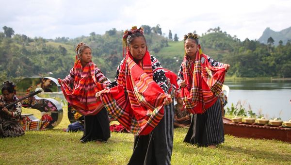 The indigenous Tboli people are famed for their ritual dances and hand-woven T’nalak cloth.