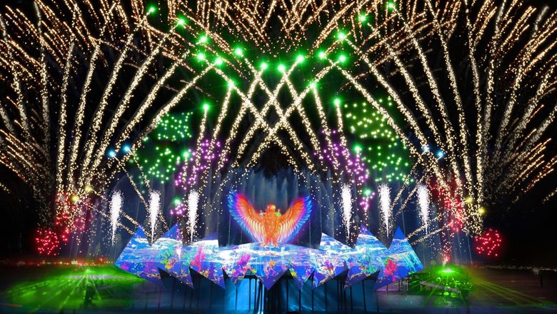 Wings of Time Fireworks Symphony at Sentosa offers a 20-minute nightly show with synchronised fireworks, lasers, projection mapping, and water effects, including an 80-second fireworks finale.