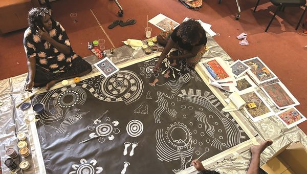 The Sunrise Journeys experiences allow guests to see Aboriginal artists at work. The Sunrise Journeys experiences allow guests to see Aboriginal artists at work.