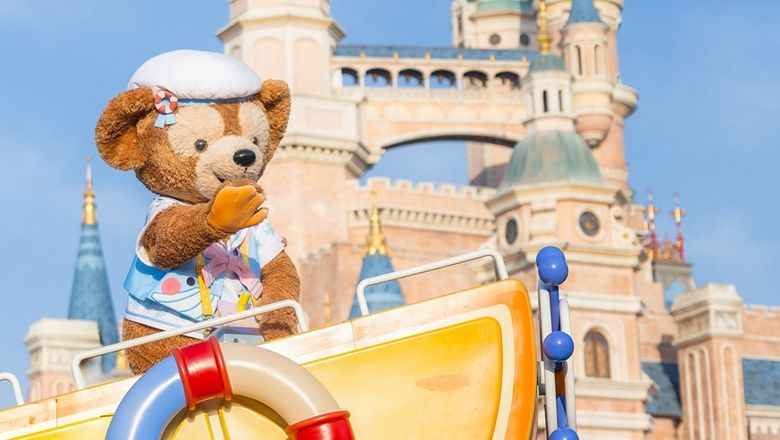 Visitors can look forward to a Duffy & Friends extravaganza with floral outfits, interactive displays, Shanghai Opera, LinaBell celebrations, Halloween thrills, and themed treats.