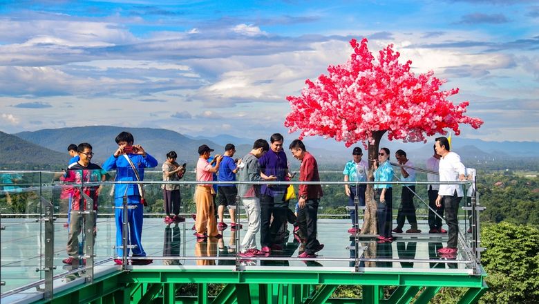 Lamphun Skywalk opened on 10 August charging only 50 baht (US$1.40) for admission.