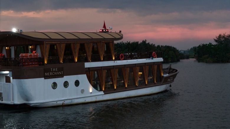 The Merchant River Cruise is also available for exclusive private charter for casual and corporate groups.