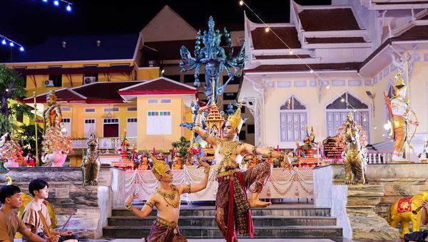 Kidbuaksipp has successfully adapted traditional Thai performances for modern audiences.