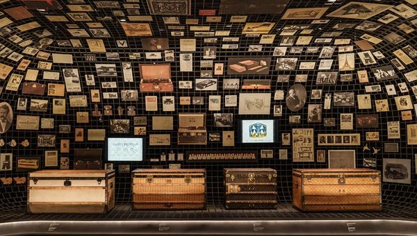 Inside The Louis, vibrant trunk displays, immersive archways, themed rooms, and a stylish café create countless Instagrammable spots perfect for capturing luxury and creativity.