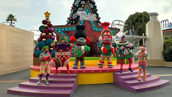 Trolls Tree Trimming Party at Universal Studios Singapore.