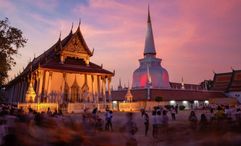 Founded in the eighth century, Wat Phra Mahathat Woramahawihan is one of Thailand's most important Buddhist monasteries, renowned for its centuries-old rituals, architecture and living heritage.