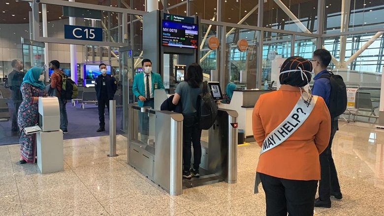 Passengers at KLIA experience the Single Token Journey concept.