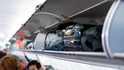 Syndicate members work in pairs, striking quickly on short transit flights, using last-minute tickets and switching airlines to avoid detection.
