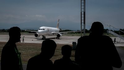 There are concerns over Lion Group’s high ticket prices, with some questioning whether the new routes are truly benefiting the tourism sector.
