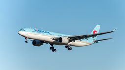 The initial rollout covers three Airbus A350-900s and one Boeing 777-300ER, primarily serving medium- and long-haul routes.