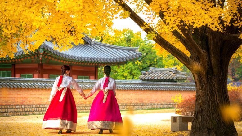One-way sale fares to Australia and South Korea will run for about a week.