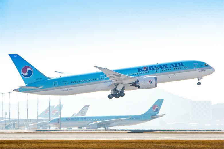 Korean Air bans all smoking on board Travel Weekly Asia