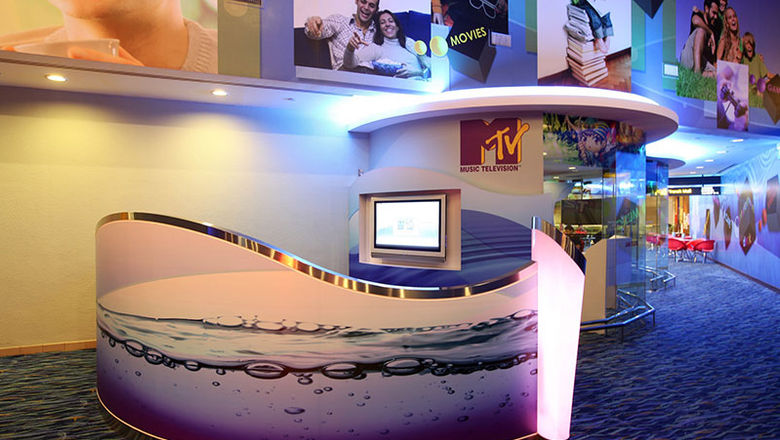 Entertainment Deck at Terminal 2 Transit, Changi Airport