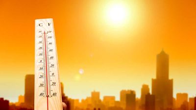 Melbourne heats up with hottest day of summer expected