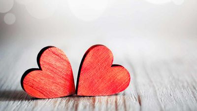 Travel trumps a hot date for happiness. Really?