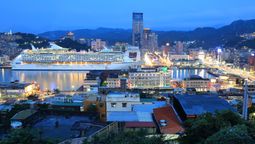 Keelung Port pulled the most interest on the international front, welcoming 993,000 foreign cruise ship passengers in 2025.