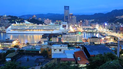 Keelung Port pulled the most interest on the international front, welcoming 993,000 foreign cruise ship passengers in 2025.