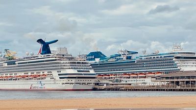 Carnival’s two ships docked in Melbourne this week for the city’s horse racing carnival.