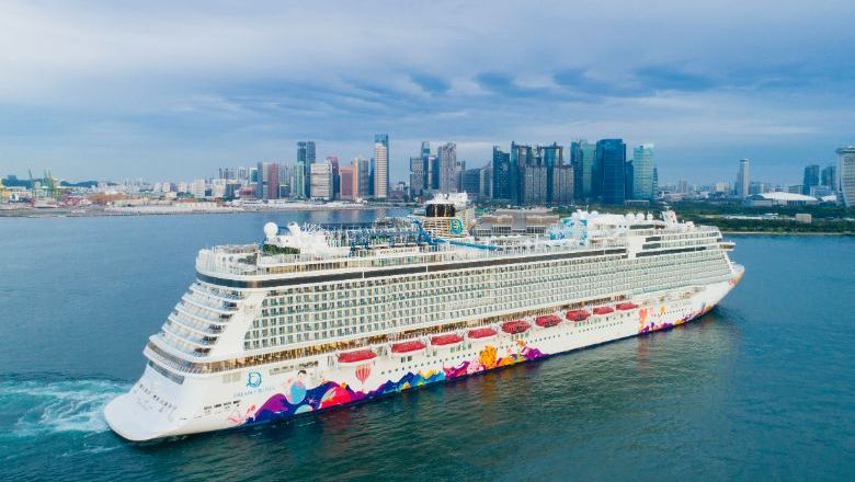 World Dream has opened cruise bookings to non-residents locally as well as foreign visitors, including those entering via VTLs, starting 1 December.