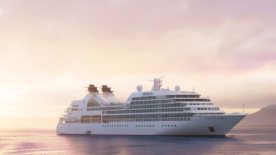 Mitsui Ocean Sakura was named in Yokohama before beginning its first sailing on 19 September.