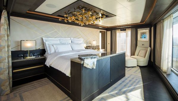 Regent Seven Seas Splendor's Regent Suite Bedroom